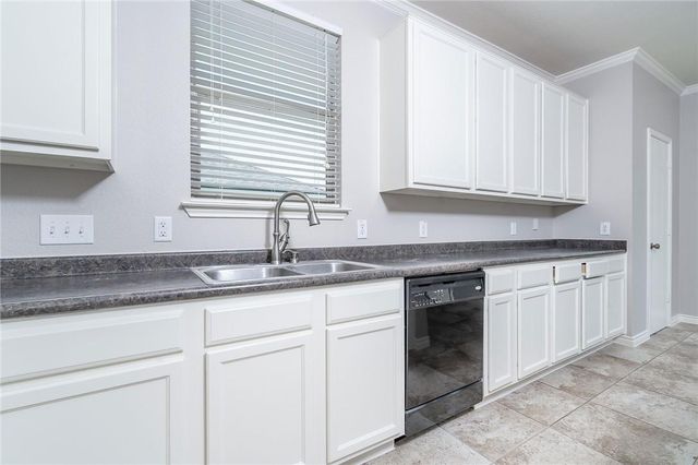 2116 Woodway DR, Leander, TX 78641