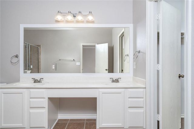 2116 Woodway DR, Leander, TX 78641