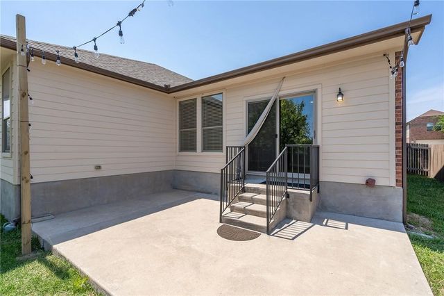 2116 Woodway DR, Leander, TX 78641
