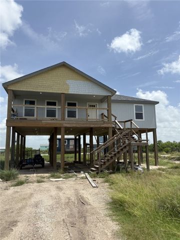 380 West Live Oak Ln, Rockport, TX 78382