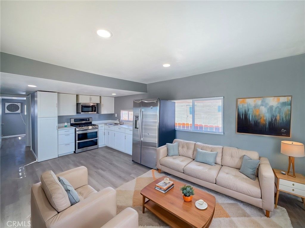 Image 12 of property listing at 1258 W Rosamond Boulevard 14, Rosamond, CA 93560