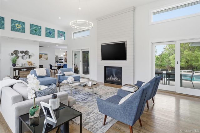 4 Stillwaters Lane, Westhampton Beach, NY 11978