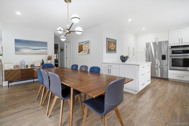 4 Stillwaters Lane, Westhampton Beach, NY 11978