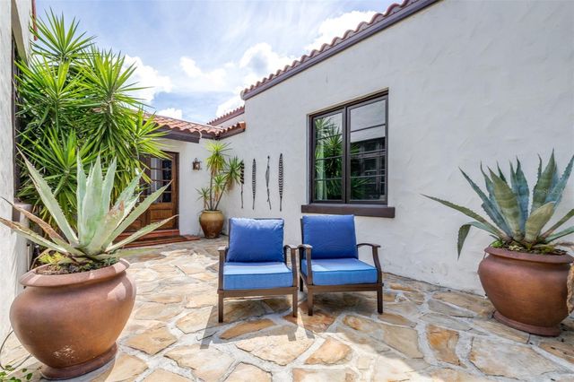 61 LADOGA AVENUE, Tampa, FL 33606