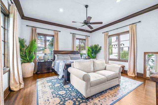 61 LADOGA AVENUE, Tampa, FL 33606