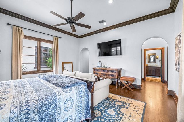 61 LADOGA AVENUE, Tampa, FL 33606