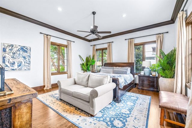 61 LADOGA AVENUE, Tampa, FL 33606