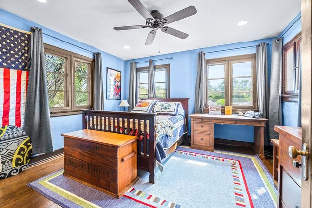 61 LADOGA AVENUE, Tampa, FL 33606