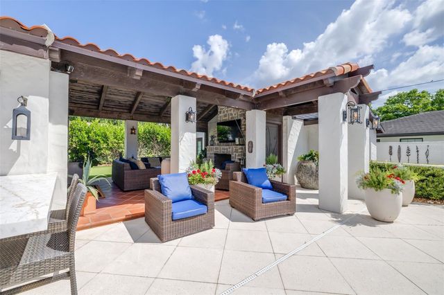 61 LADOGA AVENUE, Tampa, FL 33606