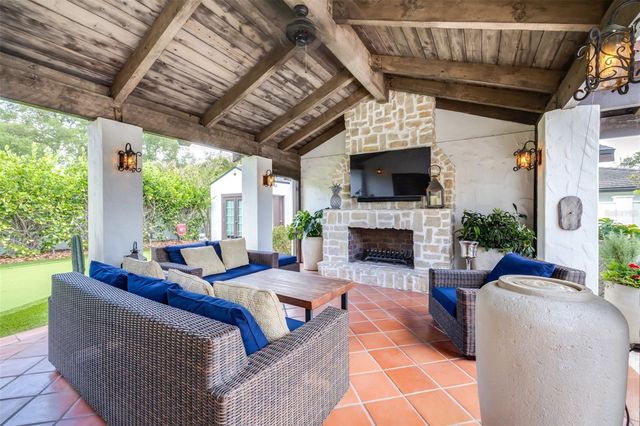 61 LADOGA AVENUE, Tampa, FL 33606