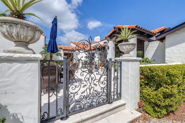 61 LADOGA AVENUE, Tampa, FL 33606