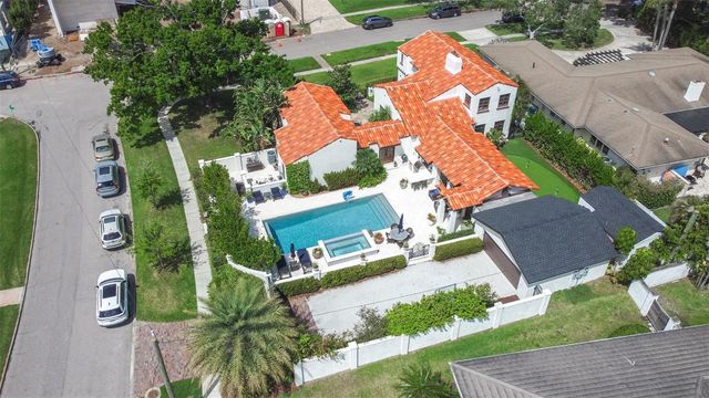 61 LADOGA AVENUE, Tampa, FL 33606