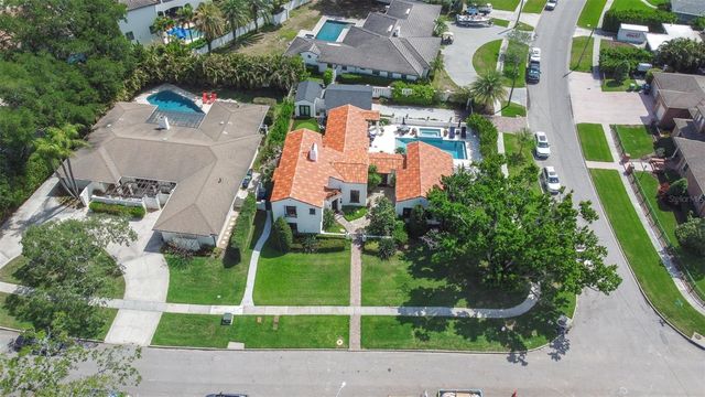 61 LADOGA AVENUE, Tampa, FL 33606