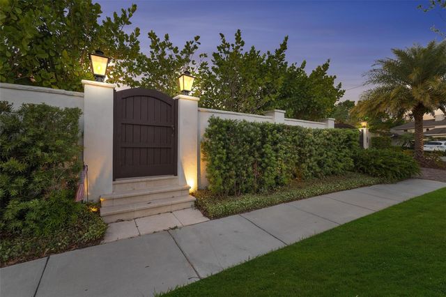 61 LADOGA AVENUE, Tampa, FL 33606