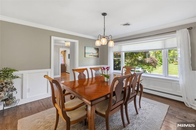 40 Mountainview Terrace, Hillsdale, NJ 07642