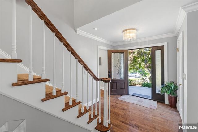 40 Mountainview Terrace, Hillsdale, NJ 07642
