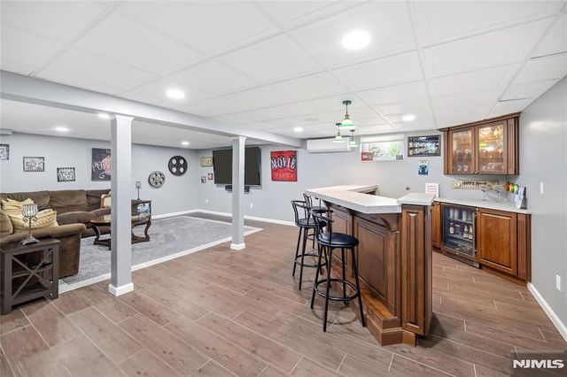 40 Mountainview Terrace, Hillsdale, NJ 07642