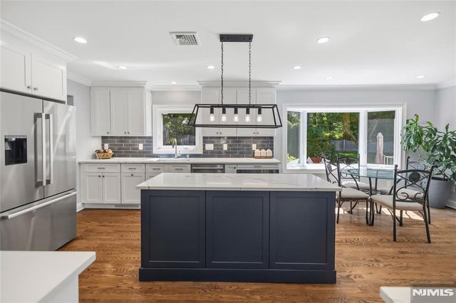 40 Mountainview Terrace, Hillsdale, NJ 07642