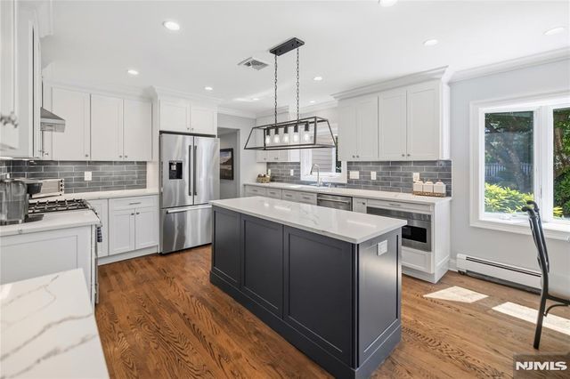 40 Mountainview Terrace, Hillsdale, NJ 07642