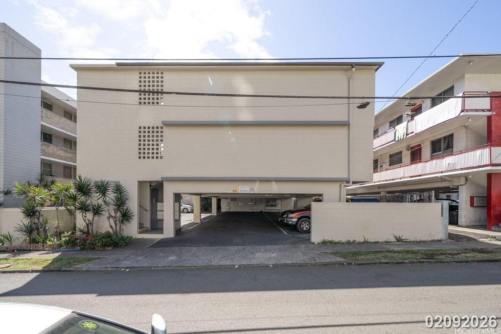 1145 Davenport Street 306, Honolulu, HI 96822