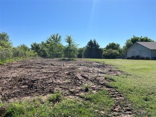 Canadian Drive, Kingston, OK 73439