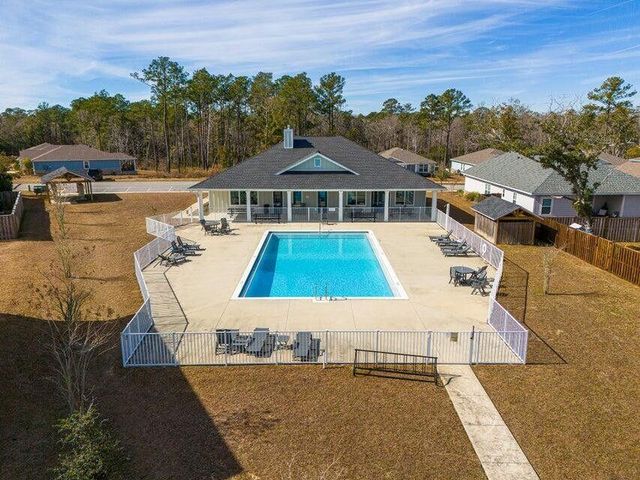 742 Marquis Way, Freeport, FL 32439