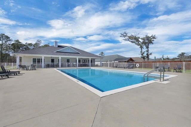 742 Marquis Way, Freeport, FL 32439