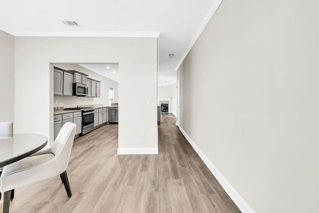 742 Marquis Way, Freeport, FL 32439