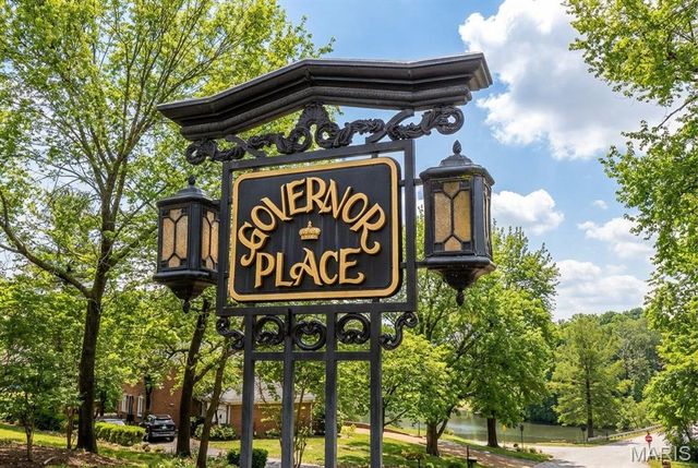 125 Gardner Place, St Charles, MO 63301