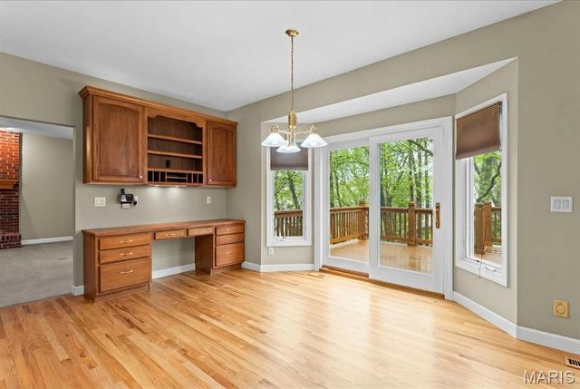 125 Gardner Place, St Charles, MO 63301