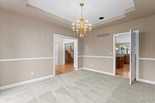 125 Gardner Place, St Charles, MO 63301