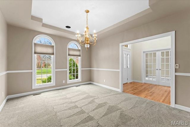 125 Gardner Place, St Charles, MO 63301