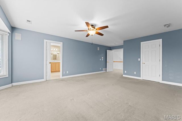 125 Gardner Place, St Charles, MO 63301