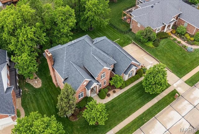 125 Gardner Place, St Charles, MO 63301