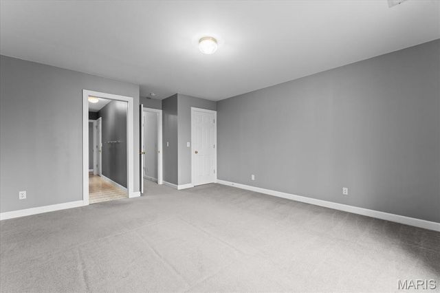 125 Gardner Place, St Charles, MO 63301