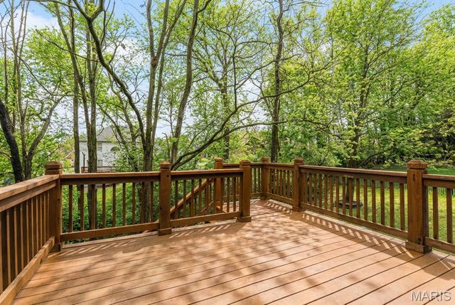 125 Gardner Place, St Charles, MO 63301