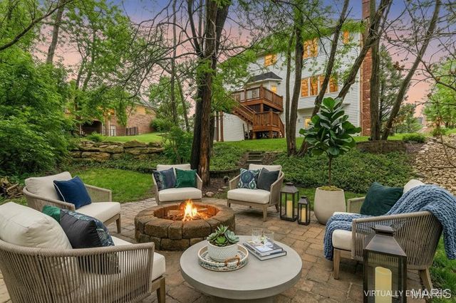 125 Gardner Place, St Charles, MO 63301