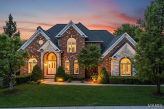 125 Gardner Place, St Charles, MO 63301