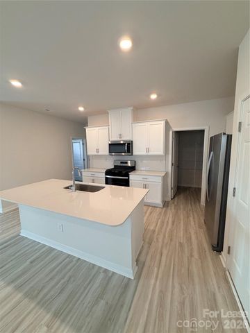 12036 Zazu Way, Charlotte, NC 28215