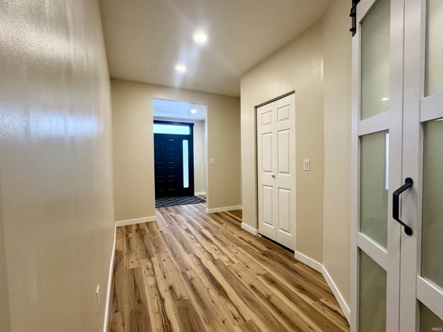 903 S Water Street, Jonesboro, IN 46938