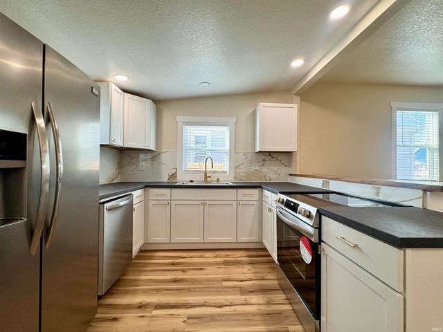 903 S Water Street, Jonesboro, IN 46938