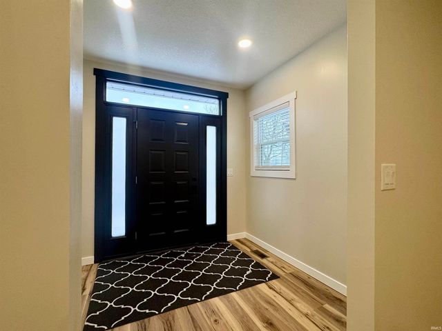 903 S Water Street, Jonesboro, IN 46938