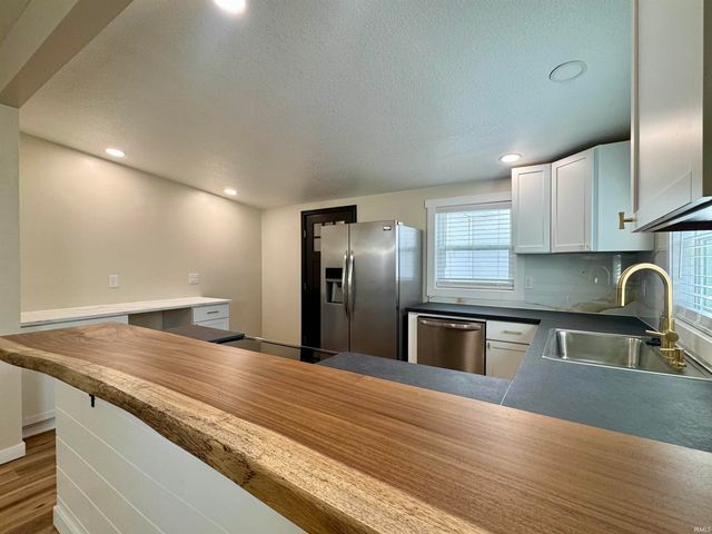 903 S Water Street, Jonesboro, IN 46938