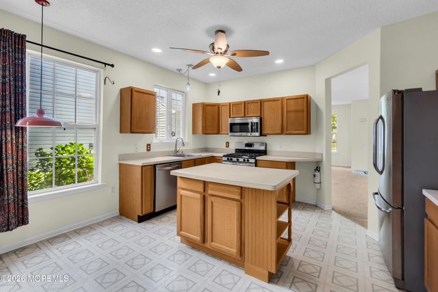 6 Morning Glory Court, Brick, NJ 08724