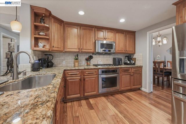 466 Crystalline Dr, Fremont, CA 94539