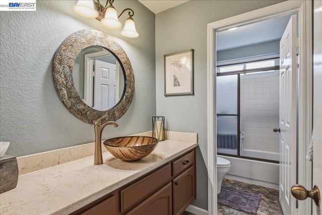 466 Crystalline Dr, Fremont, CA 94539