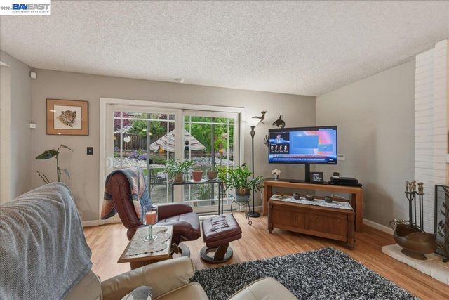 466 Crystalline Dr, Fremont, CA 94539