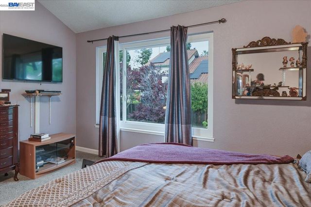 466 Crystalline Dr, Fremont, CA 94539