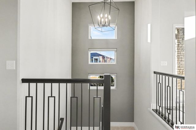 10017 S 181st Street, Omaha, NE 68136