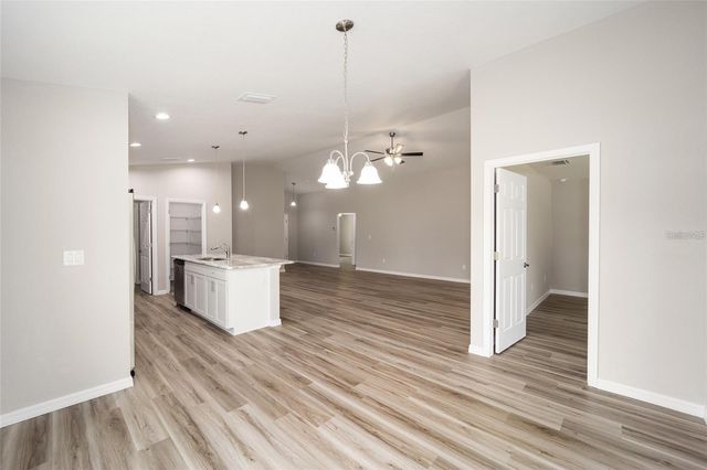16352 SE 84TH TERRACE, Summerfield, FL 34491